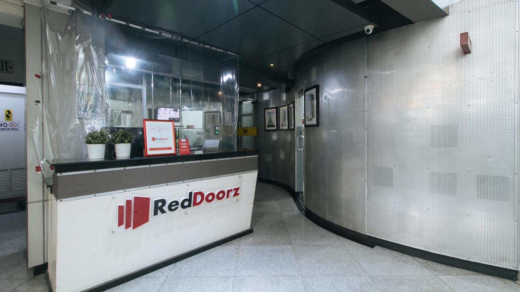 Reddoorz Plus At Banawe Quezon City Exterior foto
