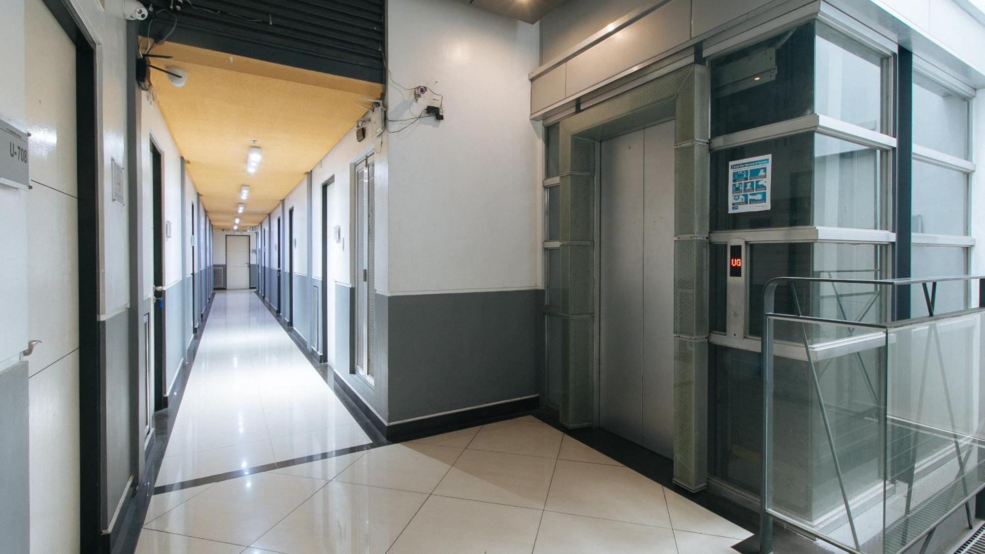 Reddoorz Plus At Banawe Quezon City Exterior foto
