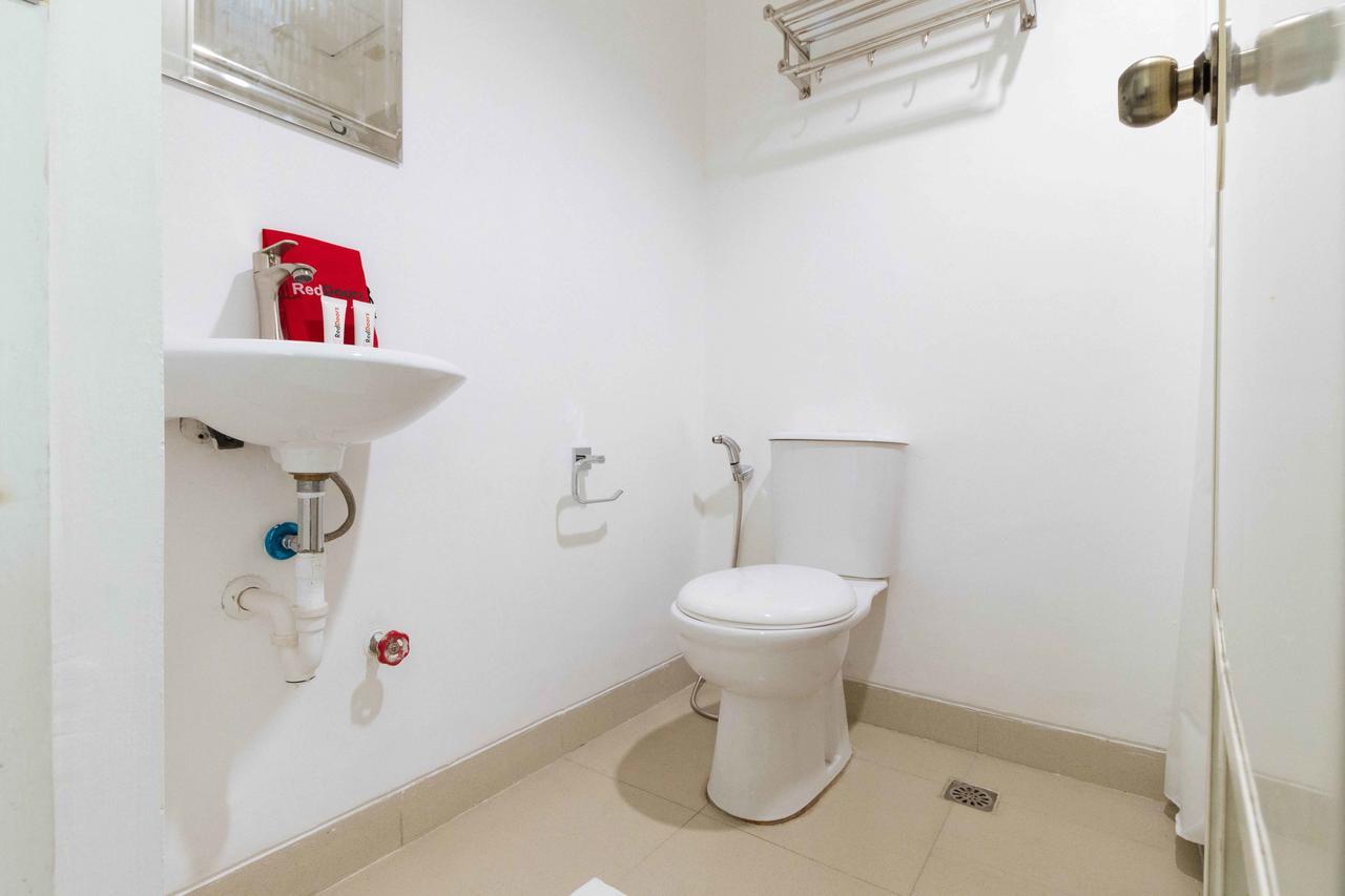 Reddoorz Plus At Banawe Quezon City Exterior foto