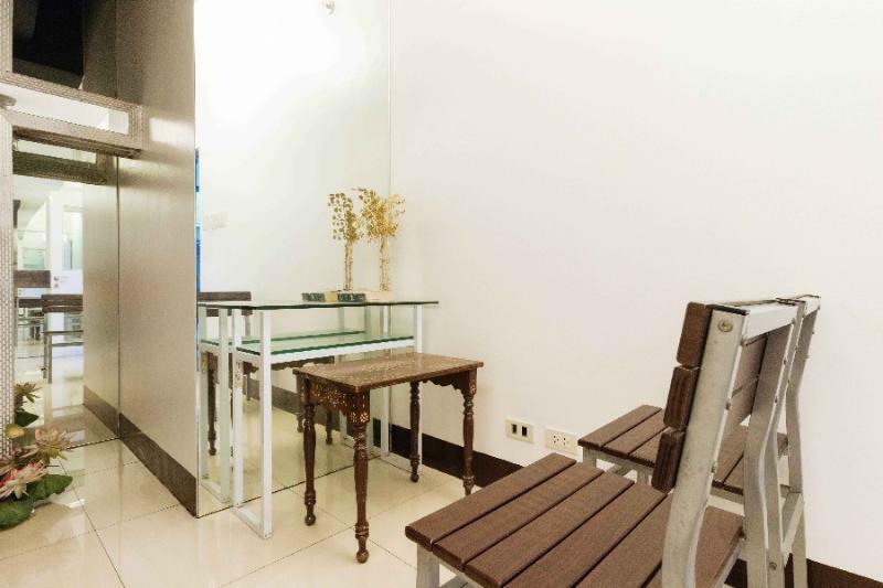 Reddoorz Plus At Banawe Quezon City Exterior foto